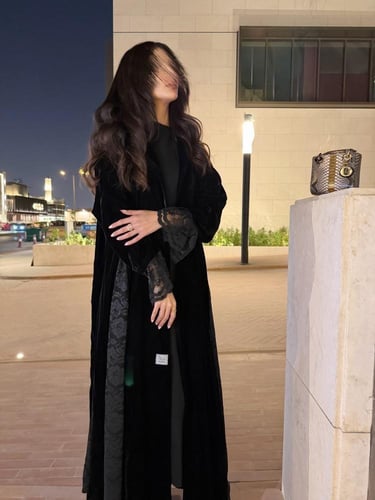 عباية مخمل الفخامة الشتوية