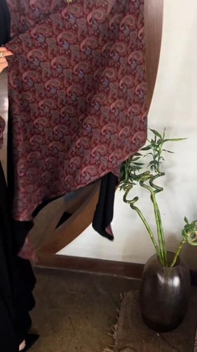 عباية شتوية مع طرحه دبل فيس كشميري