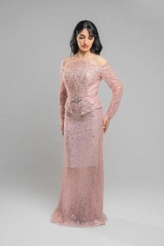 فستان نجمة السهرة