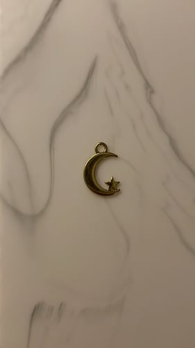 تشارم هلال ذهبي