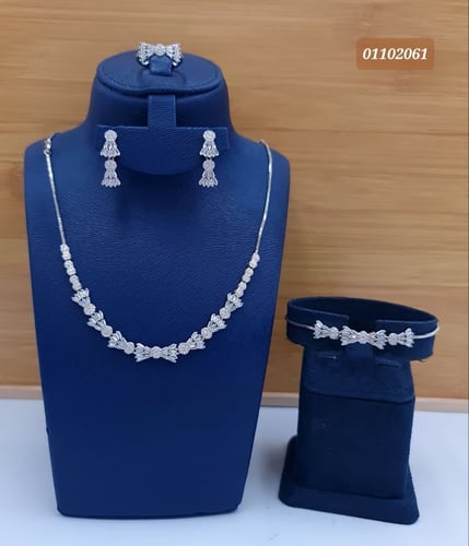 تشكيلة اطقم نسائية