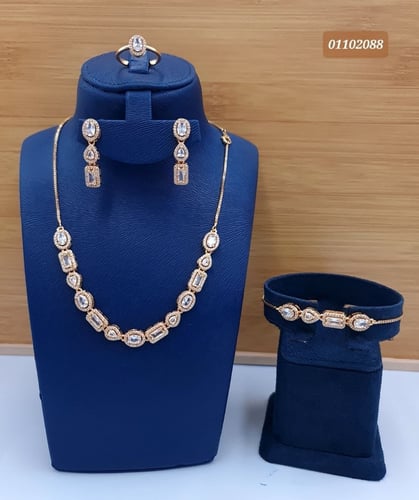 تشكيلة اطقم نسائية