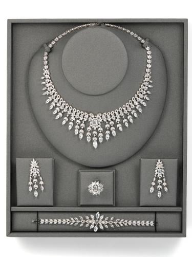 طقم المجوهرات زركون الفاخر من أوزون