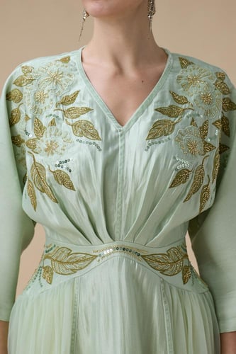 جلابية طويلة اخضر فاتح مطرزة