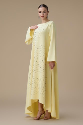 جلابية طويلة ماكسي صفراء بتصميم واسع أنيق