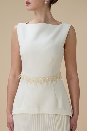 فستان ماكسي بيج بتنورة بليسيه وتفاصيل خرزية