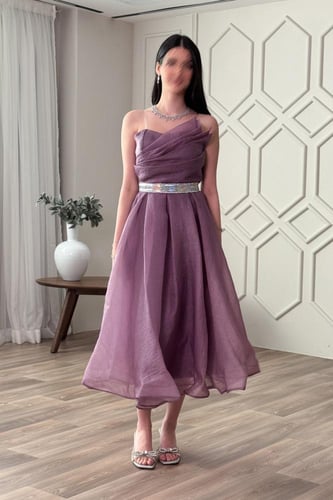 فستان كلوش بحزام لامع لون موف