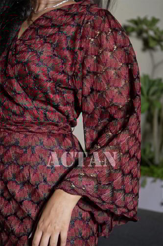 فستان ماكسي كروشيه زهور