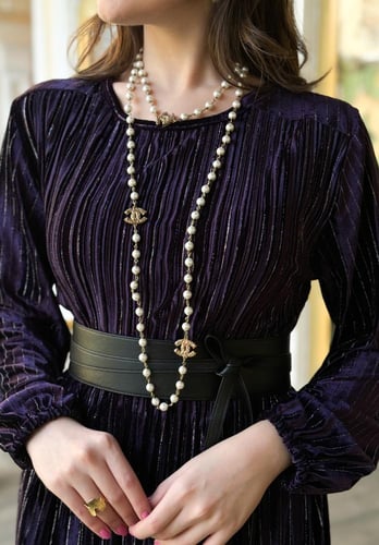 فستان مخملي بليسية مع حزام لف لون بنفسجي