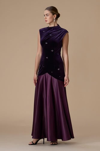 فستان موف طويل بدون أكمام