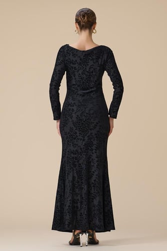 فستان اسود مخمل طويل مشجر