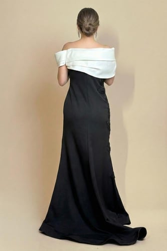 فستان سهرة طويل أسود اوف شولدر