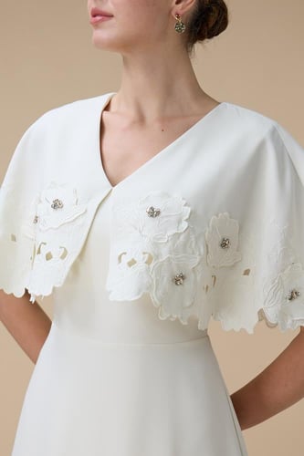 فستان ميدي سكري بتطريز زهور