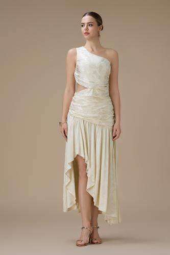 فستان ميدي سكري بتصميم كتف واحد وقصّة غير متماثلة