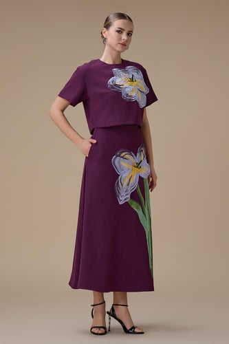 طقم موف ميدي بتطريز زهري