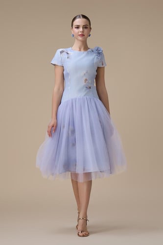 فستان قصير موف فاتح بتنورة تول