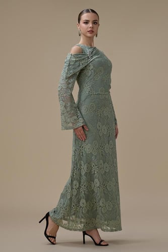فستان دانتيل طويل اخضر فاتح