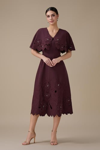 فستان ميدي عنابي بتطريز زهور