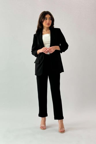 جاكيت رسمي بطية صدر وأكمام بزم لون اسود