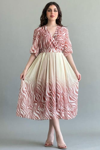 فستان شيفون بنقوش مموجه لون طوبي