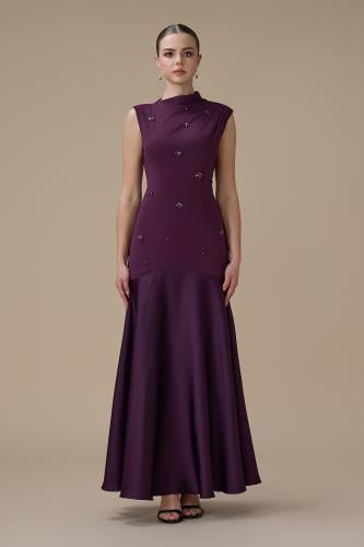 فستان بنفسجي طويل ساتان بكريستالات