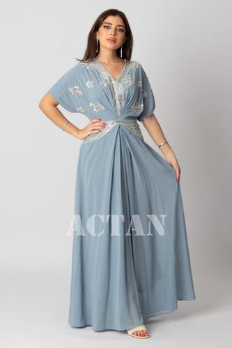 جلابية شيفون مزينة بترتر لون أزرق