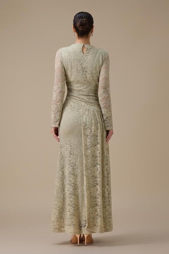 فستان طويل دانتيل أخضر فاتح