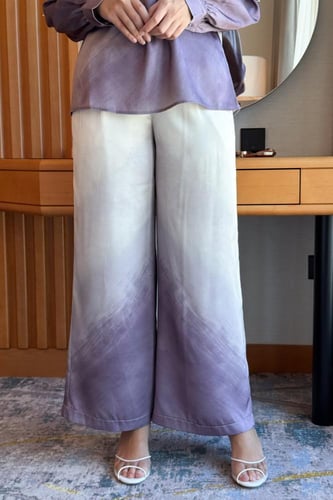 بنطال بطبعة متدرجة لون ارجواني