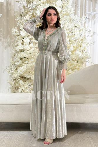 فستان فضي سهرة طويل ميتالك