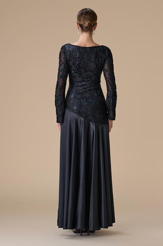 فستان اسود طويل مخمل مشجر