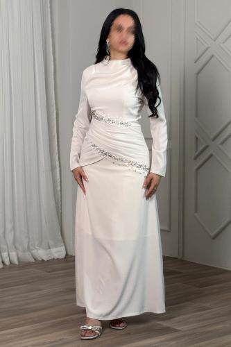 فستان ماكسي بثنيات علي الخصر لون بيج