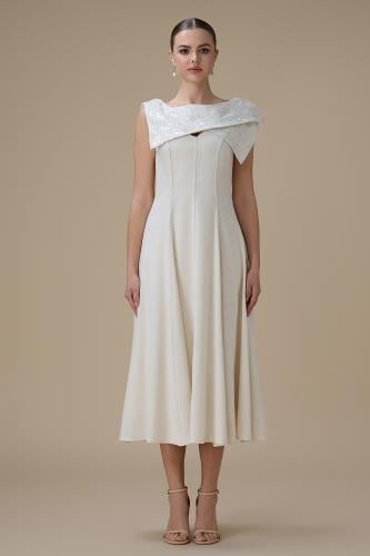 فستان ميدي بيج بتفاصيل علوية مطرزة