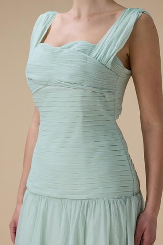 فستان تيفاني ميدي بشيفون وكسرات