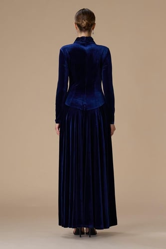 فستان كحلي طويل مخمل