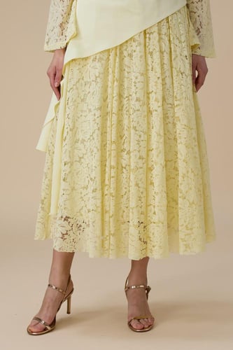 فستان ماكسي دانتيل أصفر فاتح