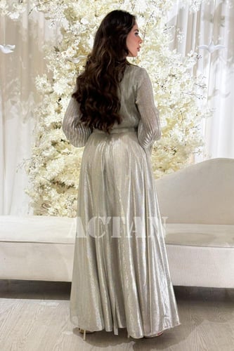 فستان فضي سهرة طويل ميتالك