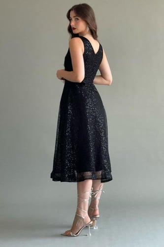 فستان سهره قصير من التل الشبكي بترتر لون اسود