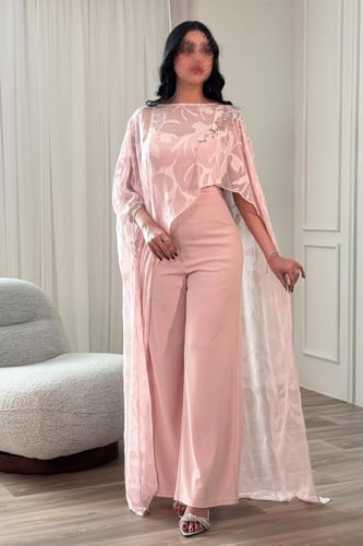 جمبسوت قطعتين برداء شيفون لون وردي