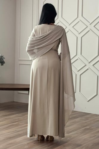 فستان ماكسي درابية بقطعة من الشيفون لون تيفاني