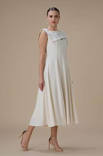 فستان ميدي بيج بتفاصيل علوية مطرزة