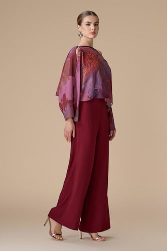 جمبسوت عنابي مع طبقة شيفون مطبوعة