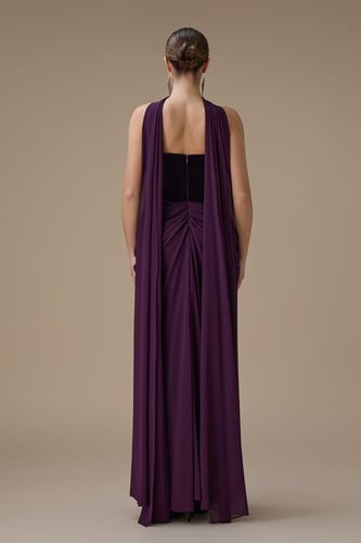 فستان موف طويل مع شال بتصميم درابيه