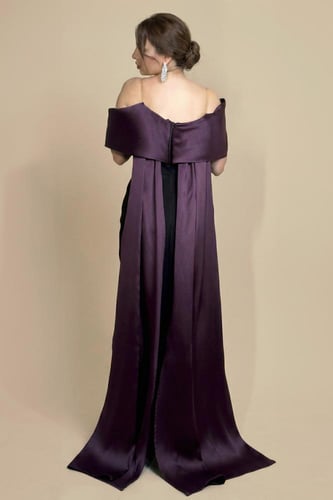 فستان سهرة طويل بنفسجي اوف شولدر