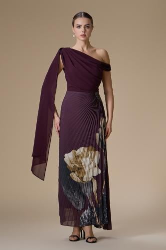 فستان عنابي طويل بكتف واحد