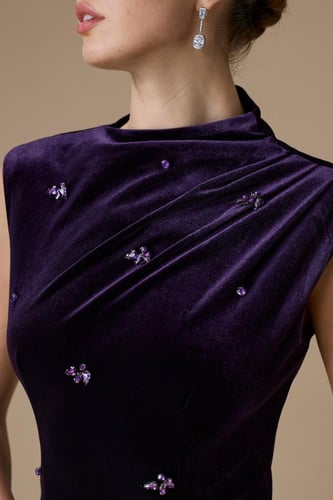 فستان موف طويل بدون أكمام