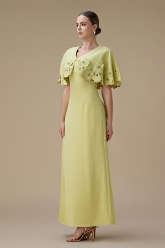 فستان طويل اخضر ليموني بتطريزات زهرية