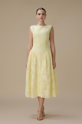 فستان اصفر ميدي بدانتيل مورد