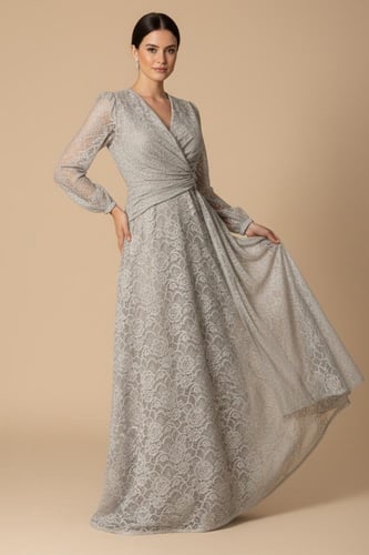 فستان دانتيل رمادي بتصميم لف وأكمام طويلة
