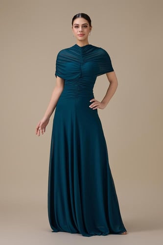 فستان طويل تركواز بياقة بتصميم أنيق