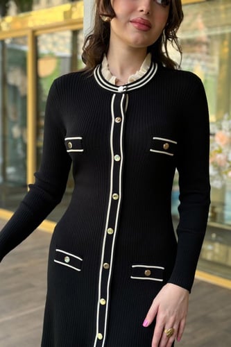 فستان ميدي بحياكة مضلعة مزين بأزرار لون اسود